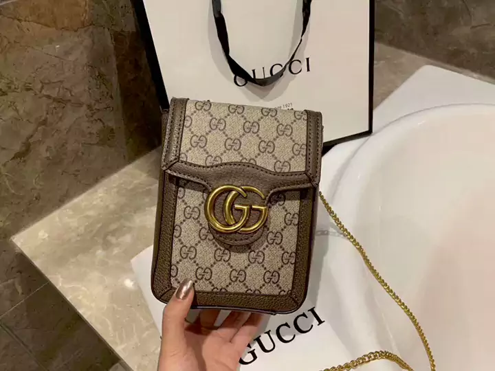 流行りブランドグッチバッグ 人気新作gucci風パロディバッグ おしゃれチェーン斜 めがけ小包 激安レザーバッグ
